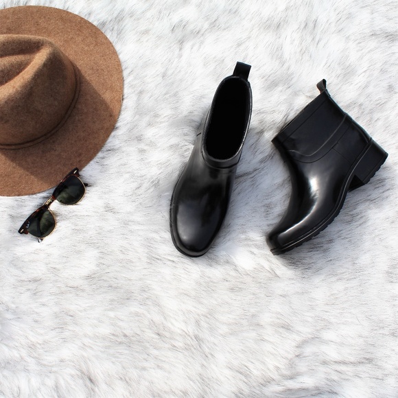 Lucky Brand Shoes - SOLD Lucky Brand Rebeka Rubber FauxLined Rain Boot